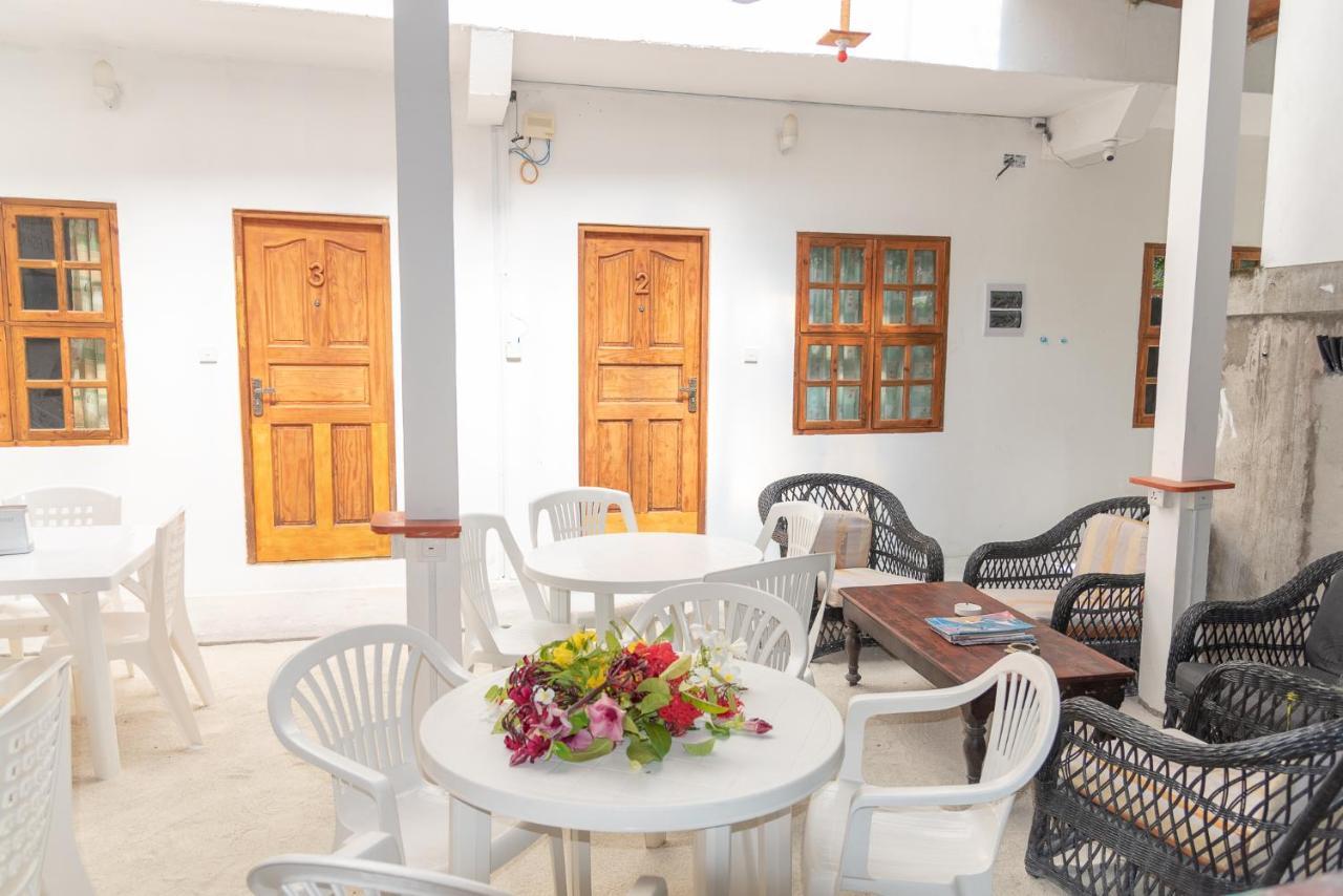 Chao Guest House Maafushi Ngoại thất bức ảnh