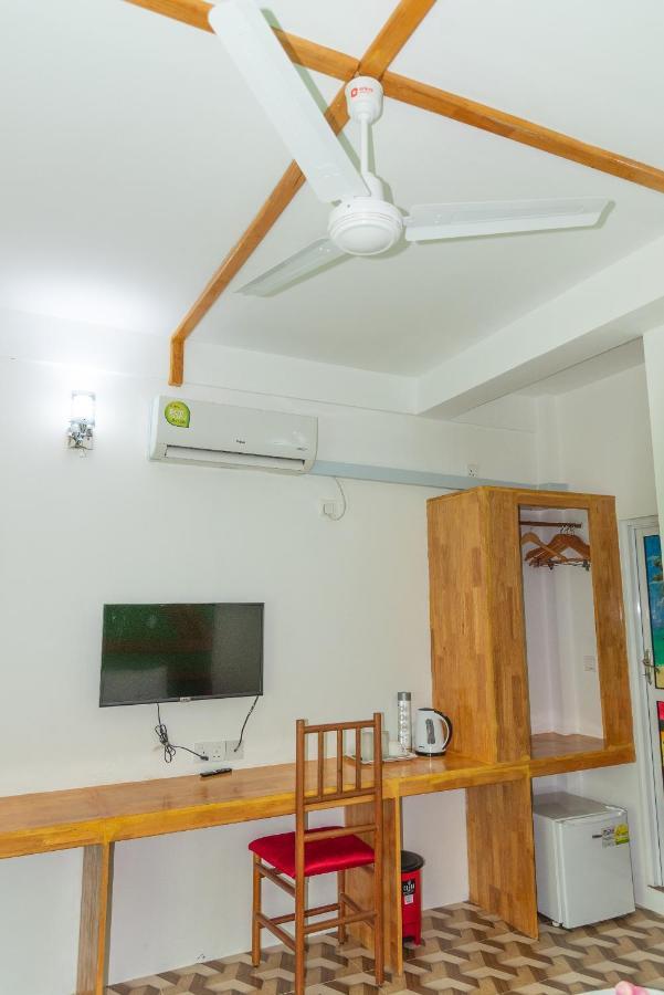 Chao Guest House Maafushi Ngoại thất bức ảnh