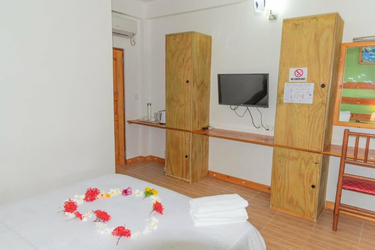 Chao Guest House Maafushi Ngoại thất bức ảnh
